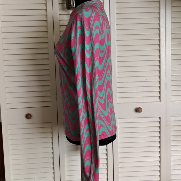 Saturday By Megan Ellaby Pink and Green Wave Long Sleeve Tee - Picture 4 of 9